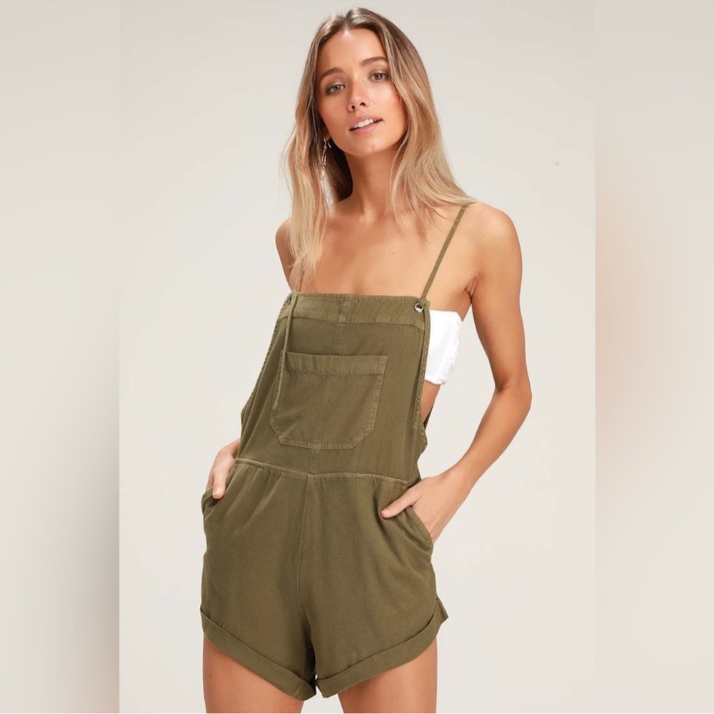 Billabong Wild Pursuit Romper Size Small